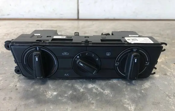Seat Ibiza V (KJ) Climate control unit 6F1820045D