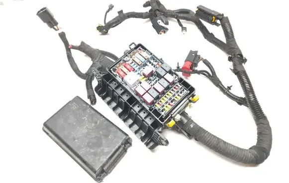 Fiat 500E Fuse box set