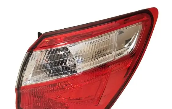 Nissan Qashqai Rear/tail lights U0120