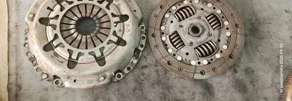 Ford Fiesta Clutch set kit 8V217563BD 8V217550BC