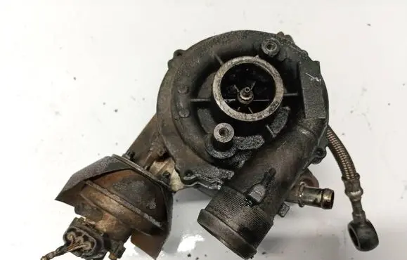Ford Kuga I Turbo 8V4Q6K682AA