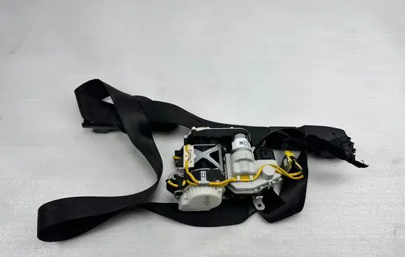 Audi A6 S6 C7 4G Front seatbelt 4G8857706G 4G8857706