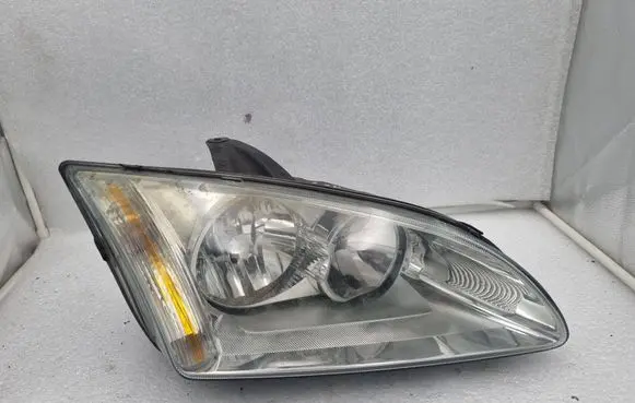 Ford Focus Headlight/headlamp 4M5113W029AD
