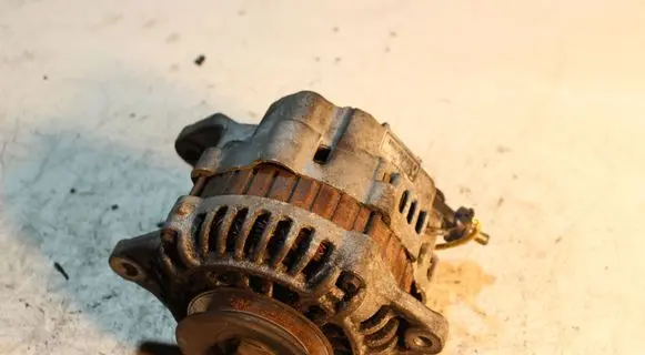 Nissan X-Trail T30 Generator/alternator 231005M310