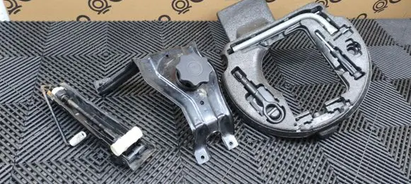 Audi A6 C7 Tool set 4G0012109A