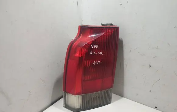 Volvo V70 Rear/tail lights 9154497