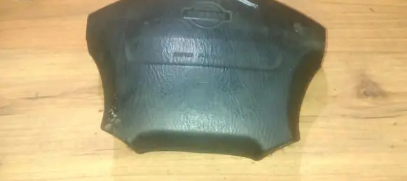 Nissan Almera Steering wheel airbag