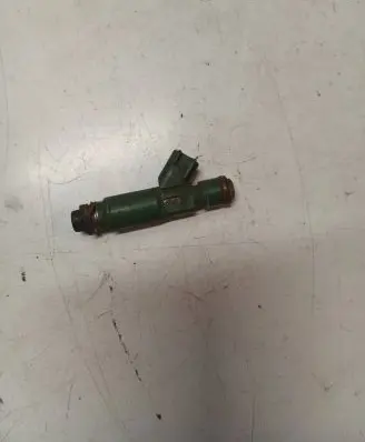 Volvo V70 Fuel injector 9470229