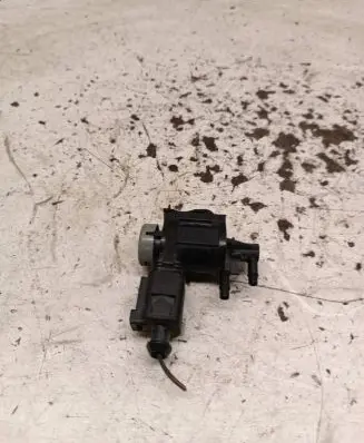 Volkswagen PASSAT B6 Turbo solenoid valve 1K0906283A 10080