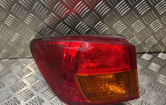 Lexus IS 220D-250-350 Rear/tail lights RDS1022A01