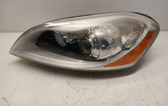 Volvo XC60 Headlight/headlamp 89902828