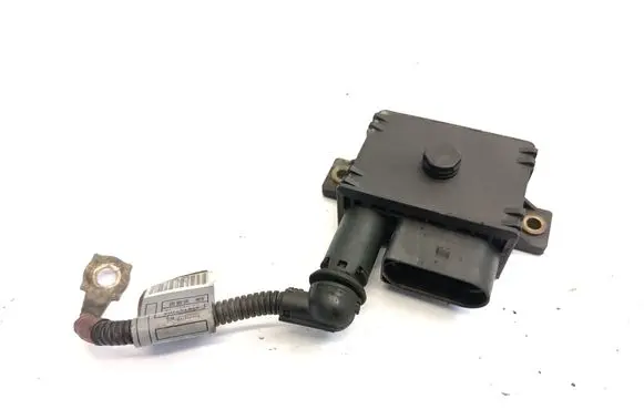 BMW 3 E46 Glow plug pre-heat relay 7786821 778682103 778757703