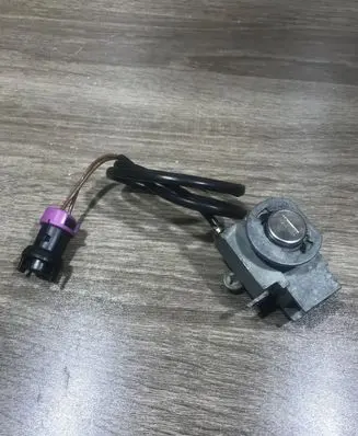 Audi A3 S3 8L Ignition lock 813971955