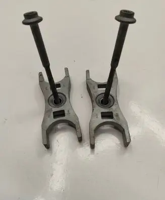 Audi A6 S6 C7 4G Fuel Injector clamp holder