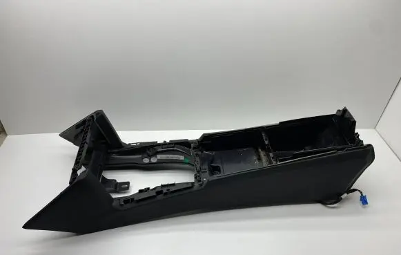 Mercedes-Benz E W212 Armrest A2126800050