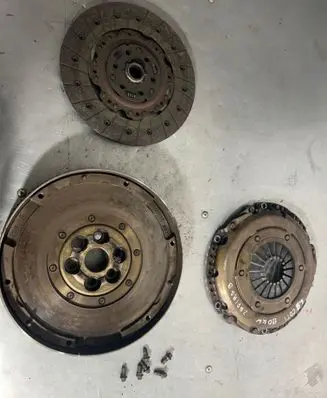 Opel Zafira B Clutch set kit 3082001319 324039410