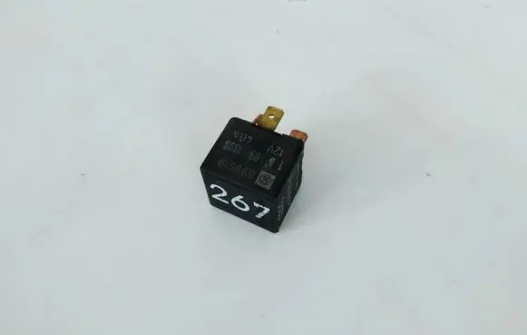 Volkswagen PASSAT B5 Other relay 443919578c 899519