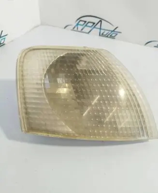 Volkswagen PASSAT B5 Front indicator light 3B0953050C 41571