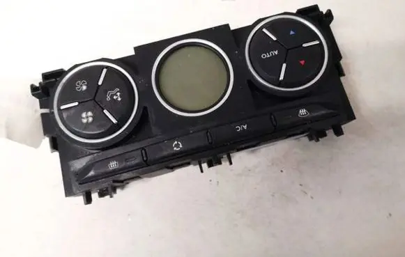 Citroen C3 Climate control unit 96831720xt
