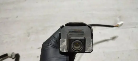 Mazda 3 III Reversing camera 69040460 B62H67RC0 KD7202RK