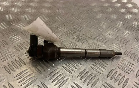 Audi A5 Sportback 8TA Fuel injector 04L130277AE