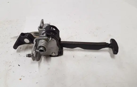 Citroen C4 I Picasso Rear door check strap stopper