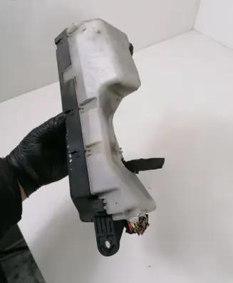 Toyota Corolla Verso AR10 Fuse module