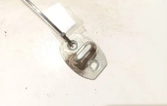 Toyota Aygo AB10 Front door lock loop/hook striker 
