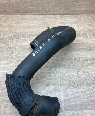 Opel Zafira A Engine coolant pipe/hose 24413977