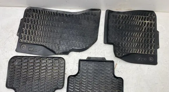 Audi Q7 4M Car floor mat set 4M0061501 4M0061511