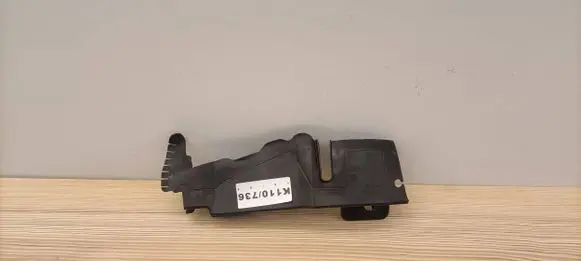 Volkswagen Phaeton Intercooler air guide/duct channel 3D0121284F