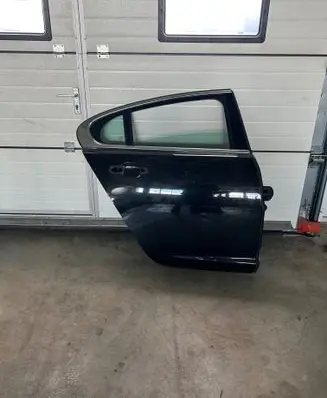 Jaguar XF X250 Rear door