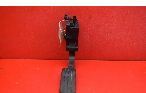 Dacia Dokker Accelerator throttle pedal 180108712R