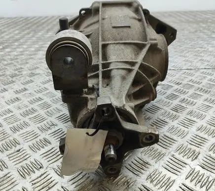 Mercedes-Benz CLS C257 Rear differential A2133510008 A2133510005