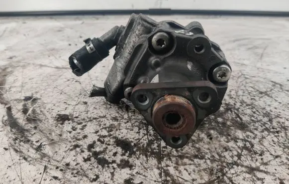 Audi A5 8T 8F Power steering pump 8K0145154H 7651955156
