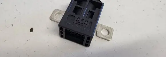 Audi A6 S6 C6 4F Battery relay fuse 050681