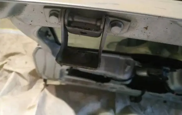 Fiat Punto (188) Tailgate/trunk/boot hinge