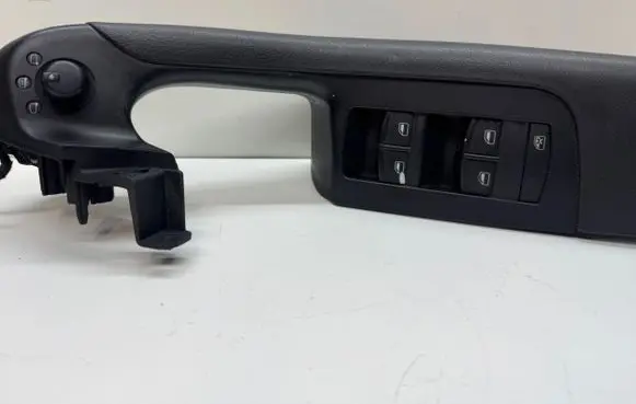Audi A6 S6 C6 4F Front door card panel trim 4F1867105A 4F2867105A