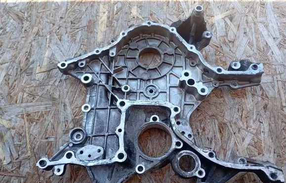 Hyundai i30 Timing chain cover 213112A300