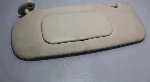 Sun visor