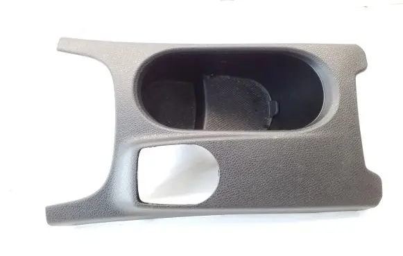 Cup holder front