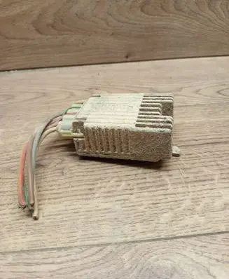 Mercedes-Benz E W210 Coolant fan relay A0205451532 E5001002