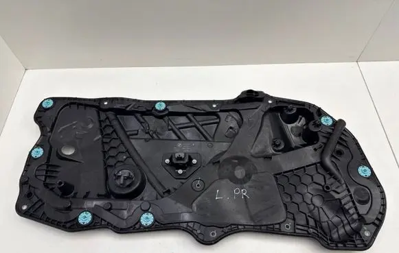 BMW 2 G42 Front door sound insulation 8495255 4YJ9002