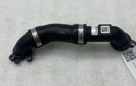 BMW 1 F40 Engine coolant pipe/hose 8645546