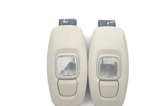 Nissan Qashqai J12 Rear seat light