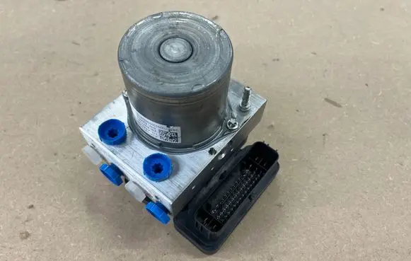 Mercedes-Benz EQB ABS Pump 2439003201 A243900
