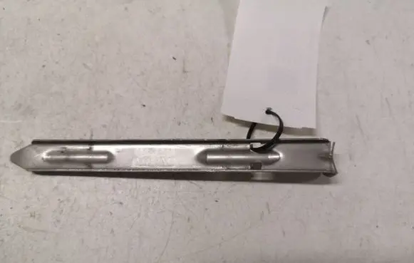 Volvo S80 Headlight/headlamp mounting bracket