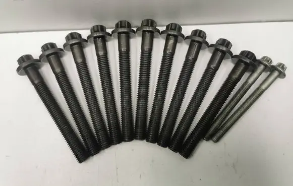 Mercedes-Benz C W204 Cylinder head bolts A0000160169 0000160169