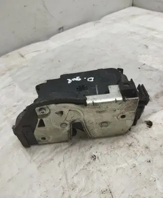 BMW 3 E90 E91 Rear door lock 7060296