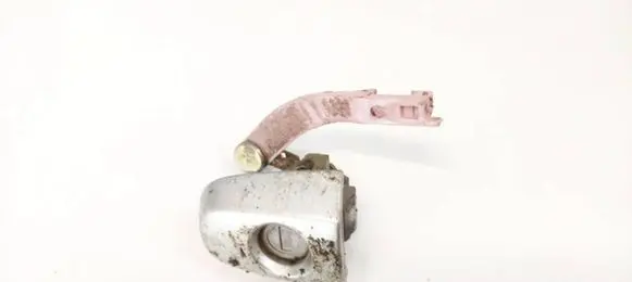 Toyota RAV 4 (XA20) Front door lock (next to the handle) 